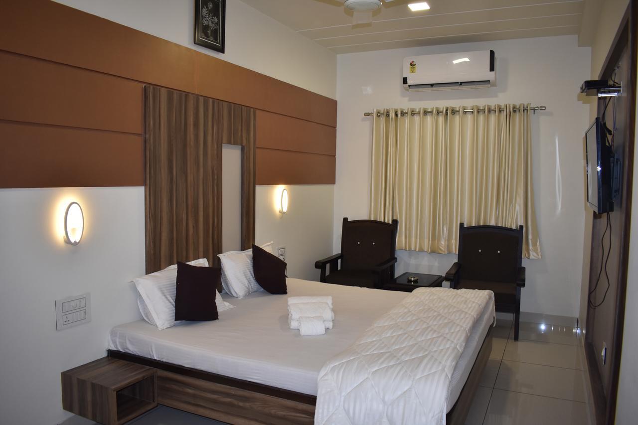 Hotel Shyam Palace Bhuj Eksteriør billede
