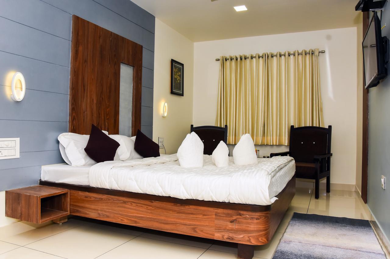 Hotel Shyam Palace Bhuj Eksteriør billede
